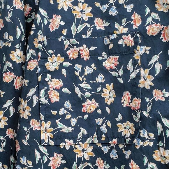 Tilley Endurables Long sleeve Floral Button Down - Picture 4 of 5